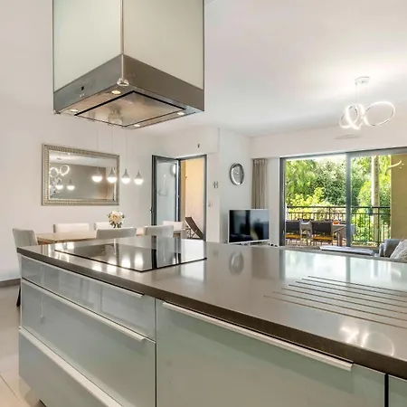 Le Riviera 3 Bed Maxime 생트막시메